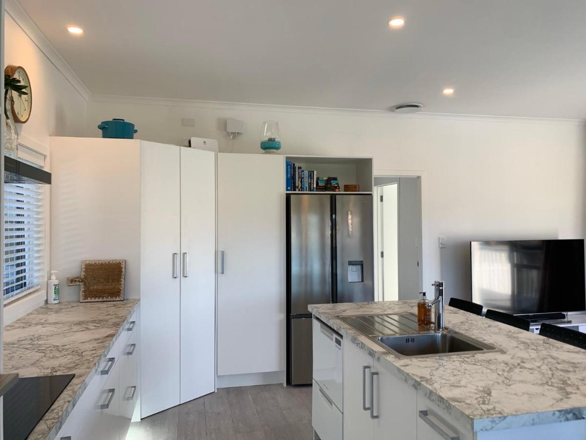 Coromandel Town Harbourside Cottage Luxury Accommodation Eksteriør bilde